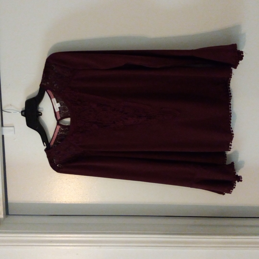 XL ladies long sleeve blouse